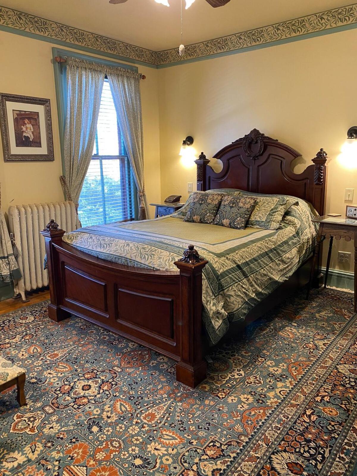 Amherst Inn * Amherst