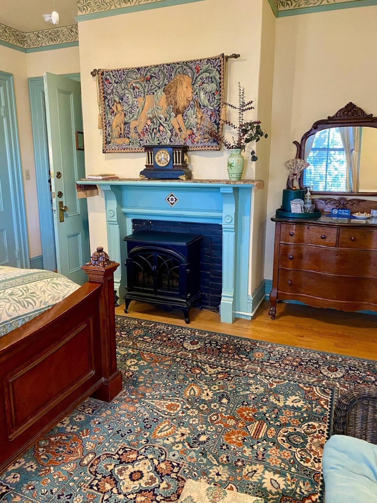 Bed & Breakfast Amherst Inn *