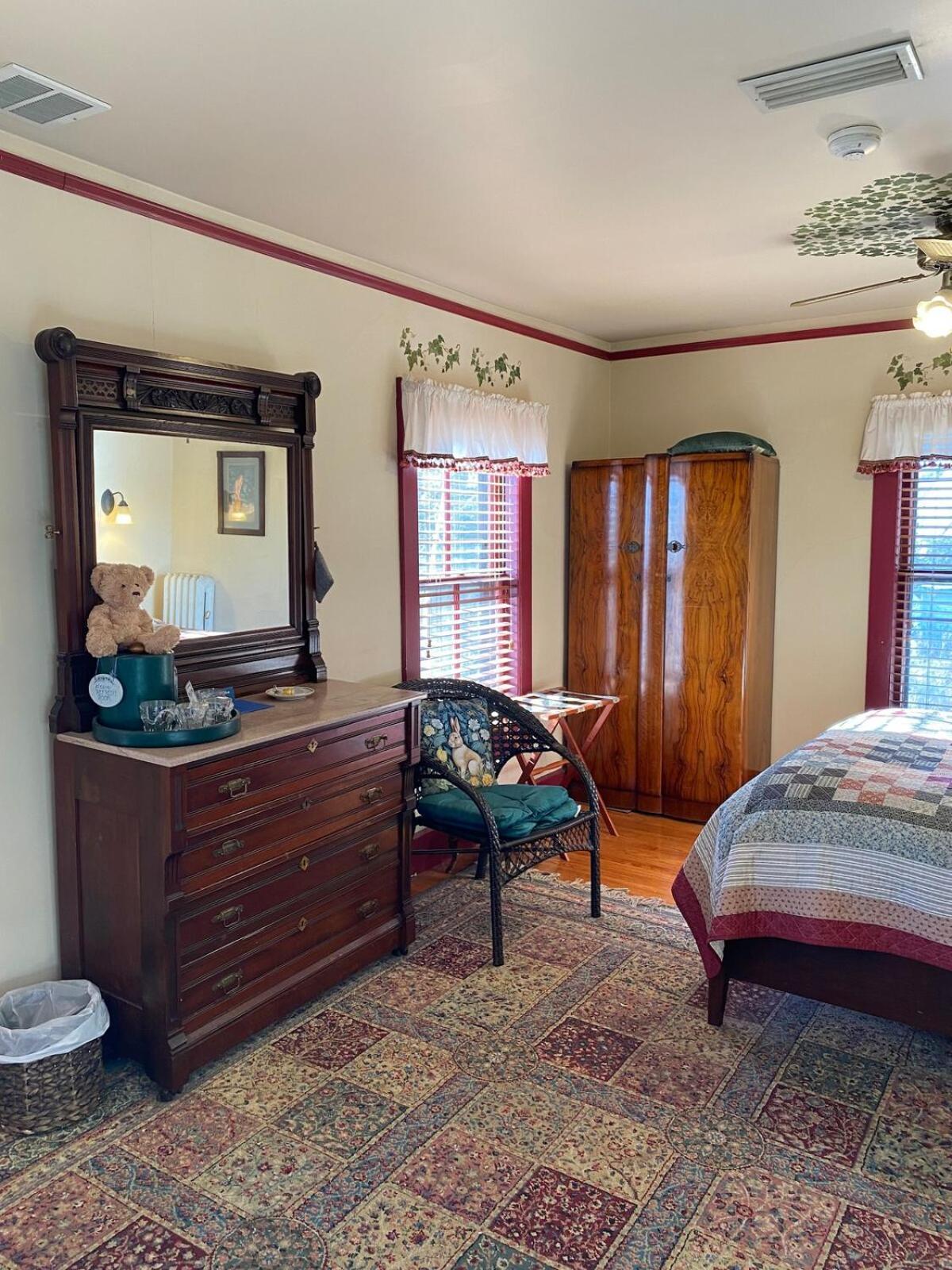 Amherst Inn Bed & Breakfast Amherst