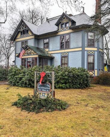 Amherst Inn *