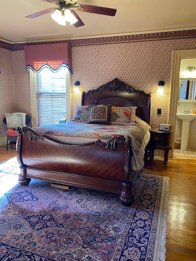 Amherst Inn Amherst
