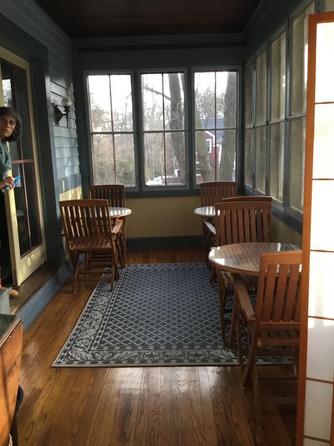Amherst Inn * Amherst