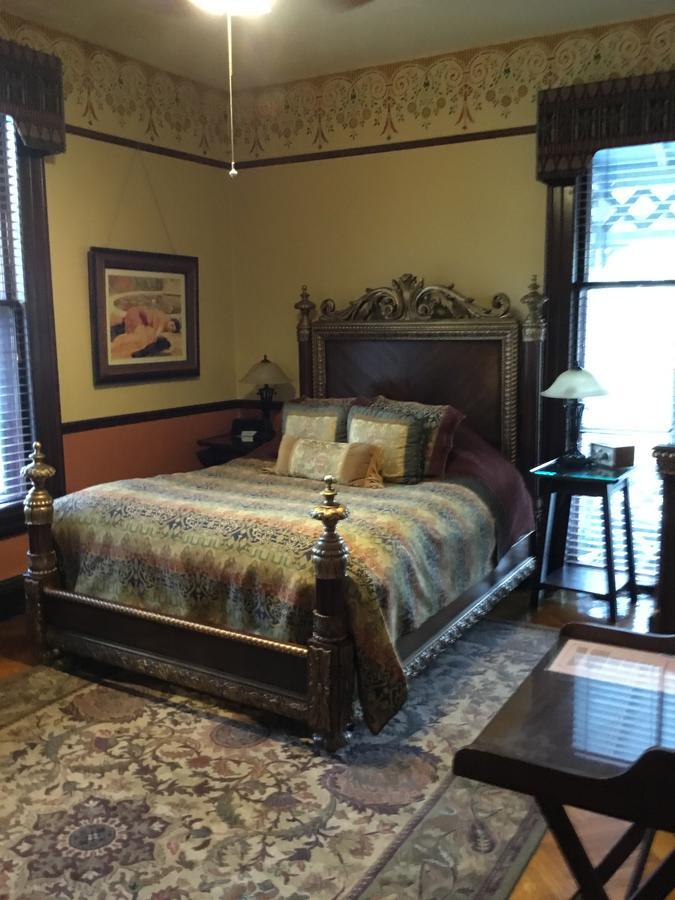 Amherst Inn * Amherst
