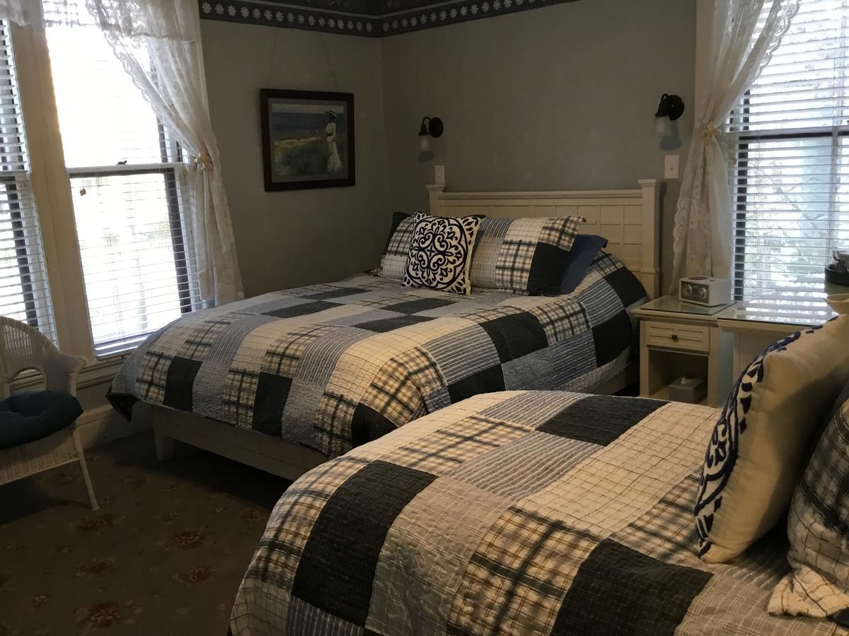 Bed & Breakfast Amherst Inn