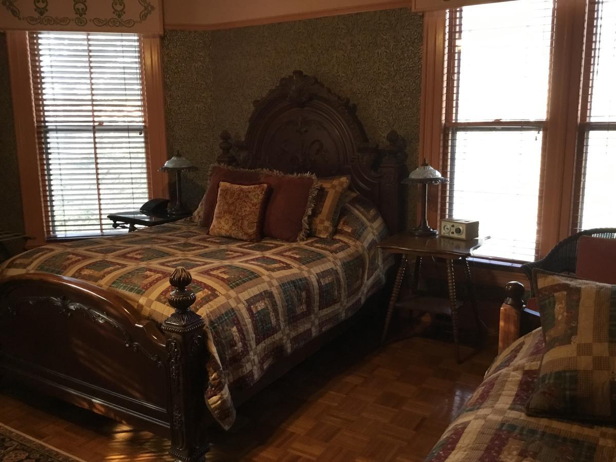 Amherst Inn Amherst