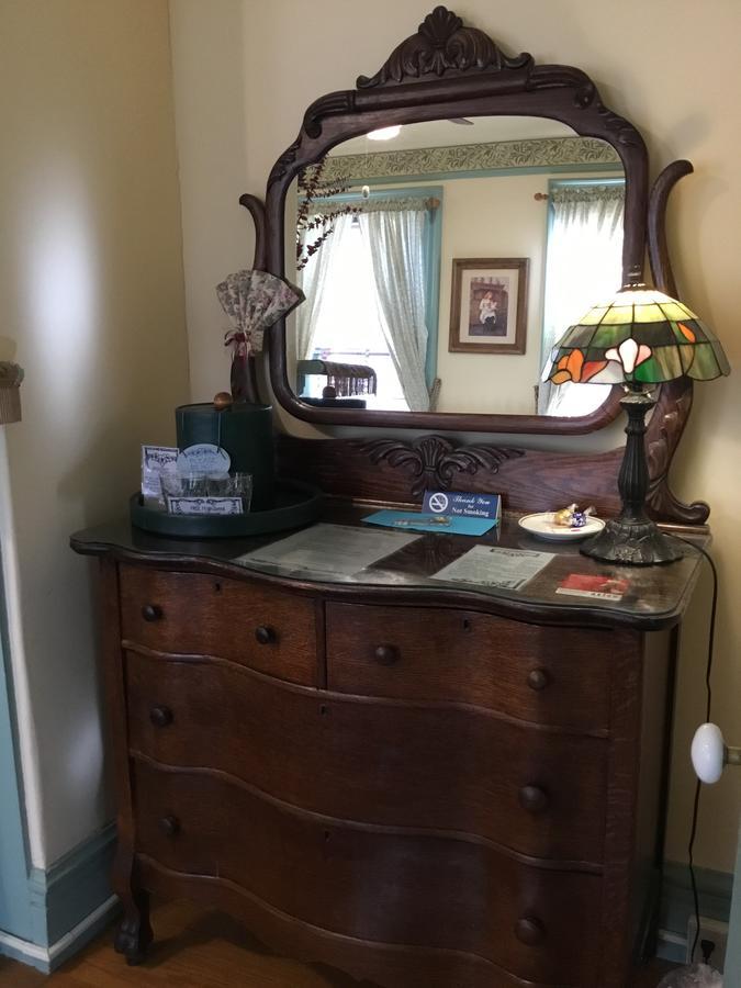 Amherst Inn Bed & Breakfast