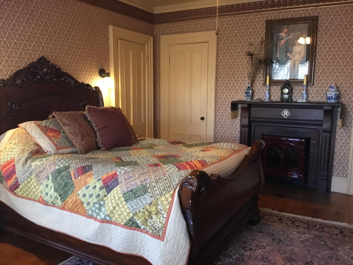 Amherst Inn